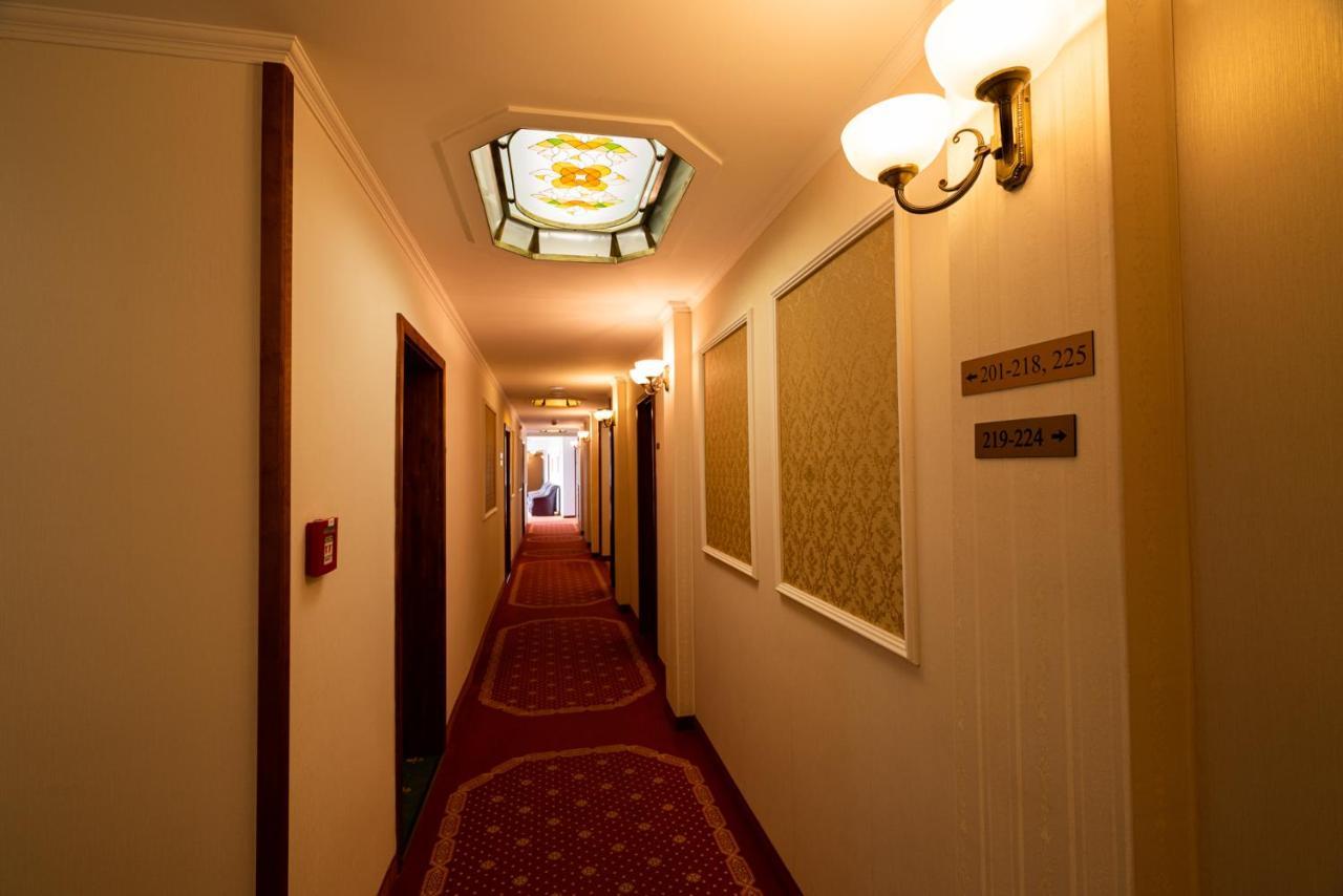 Elizabeth Hotel Gyula Exteriör bild