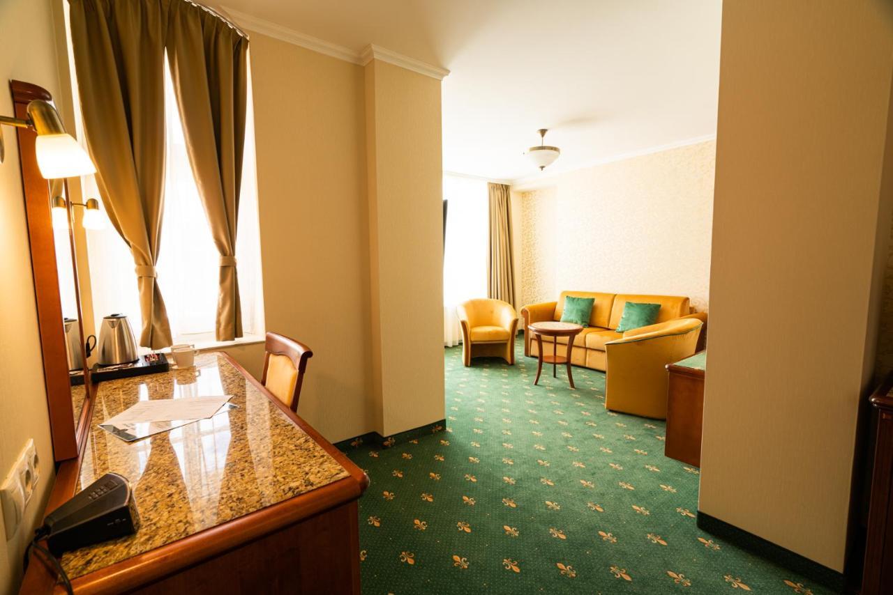 Elizabeth Hotel Gyula Exteriör bild