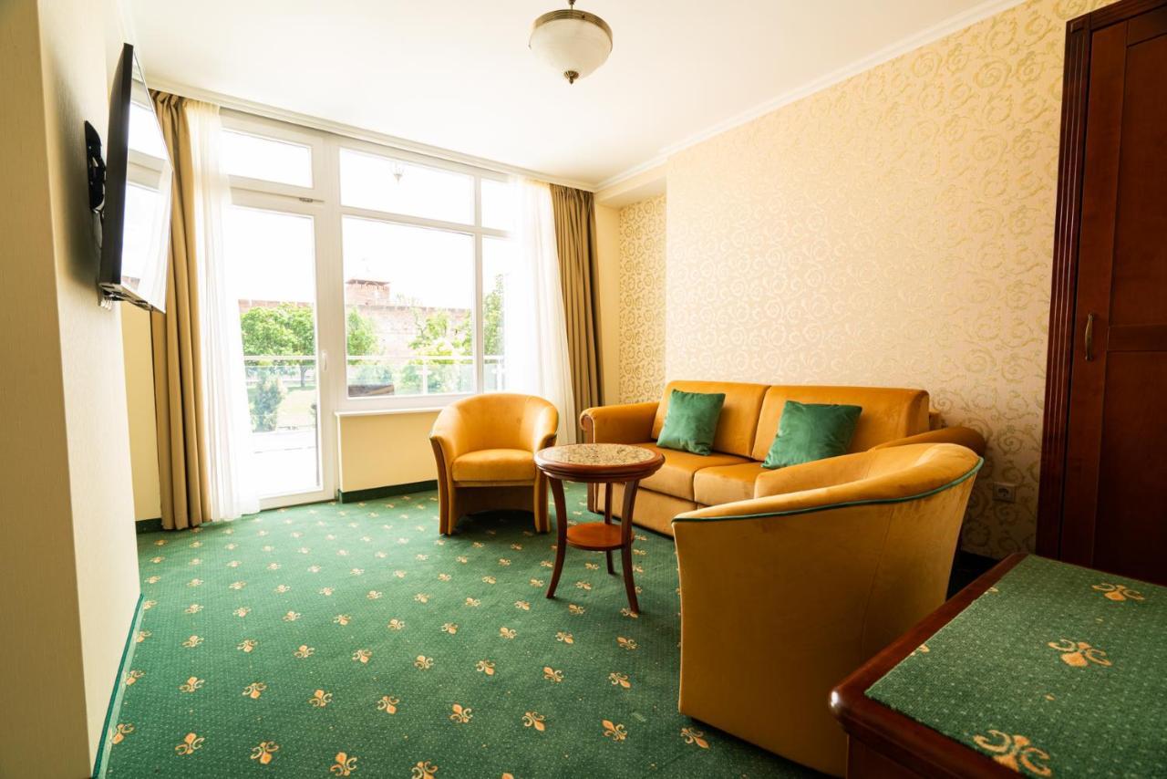 Elizabeth Hotel Gyula Exteriör bild